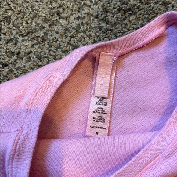 Skims Logo Pointelle Cropped Tee - Picture 4 of 5